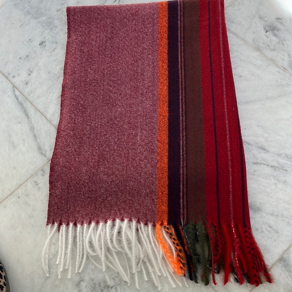 LOOK Cashmere wrap/scarf. Never worn. - Picture 1 of 2